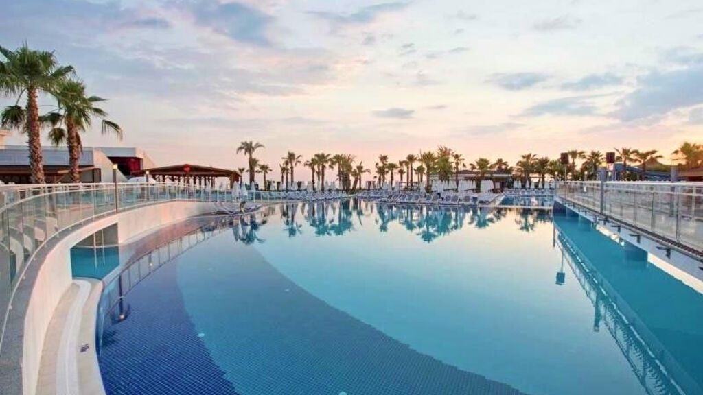 Kirman Sidera Luxury & Spa
