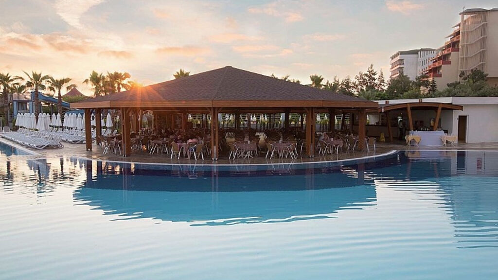 Kirman Sidera Luxury & Spa