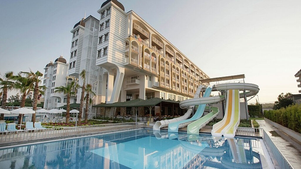 Kirman Sidera Luxury & Spa