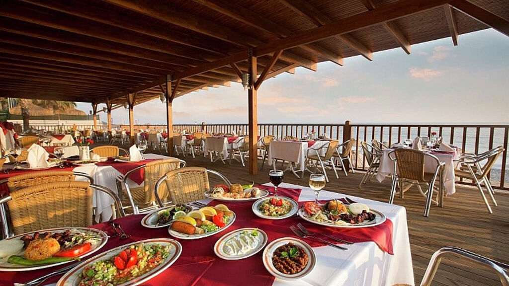 Kirman Sidera Luxury & Spa