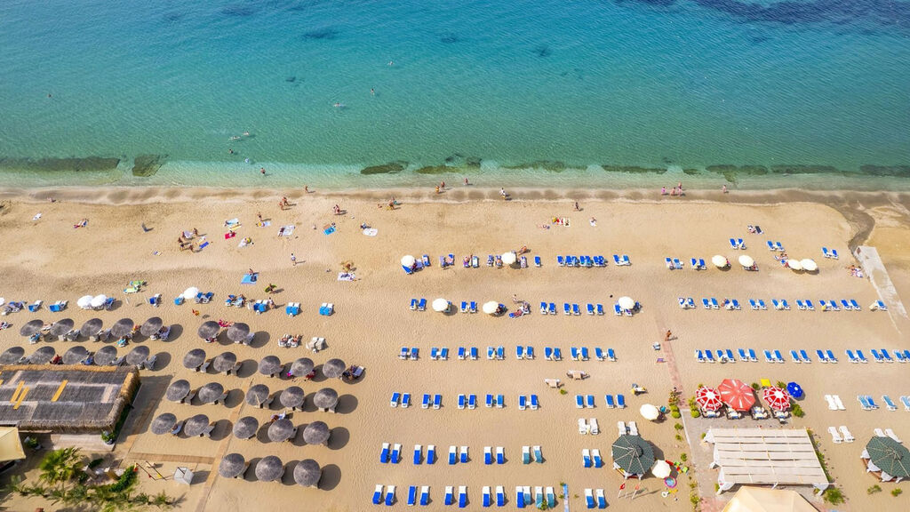 Kleopatra Ada Beach