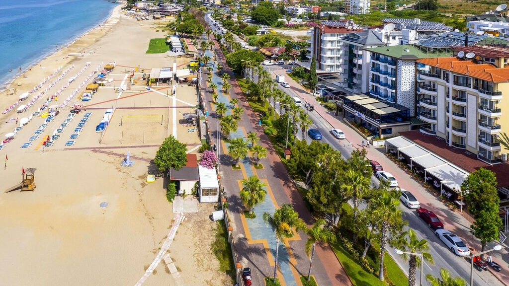 Kleopatra Ada Beach