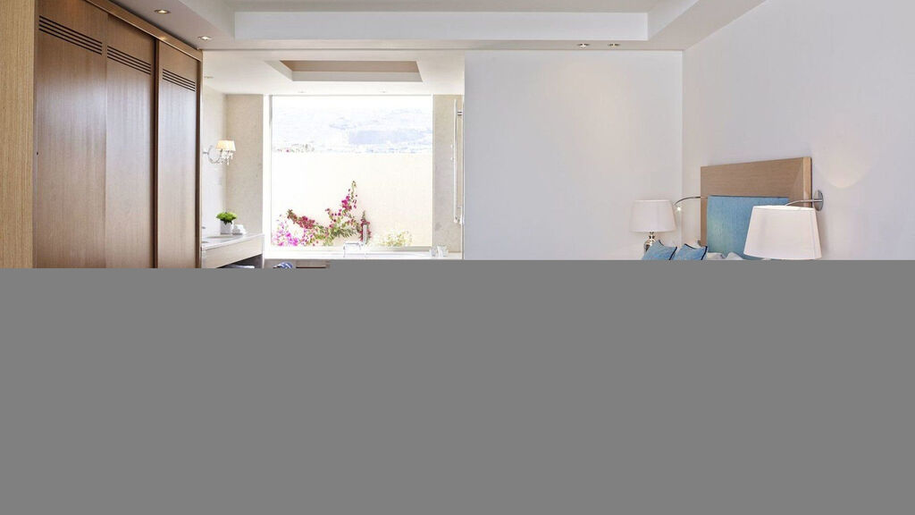 Knossos Beach Bungalows & Suites