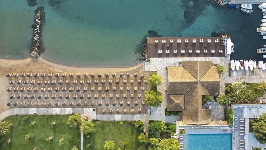 Kontokali Bay Resort & Spa