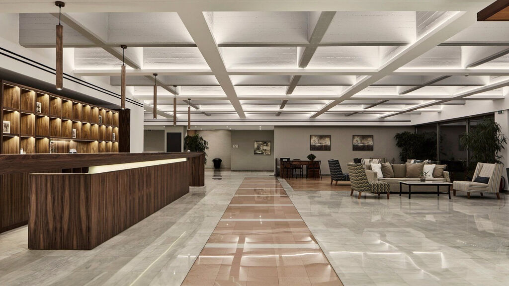 Kontokali Bay Resort & Spa