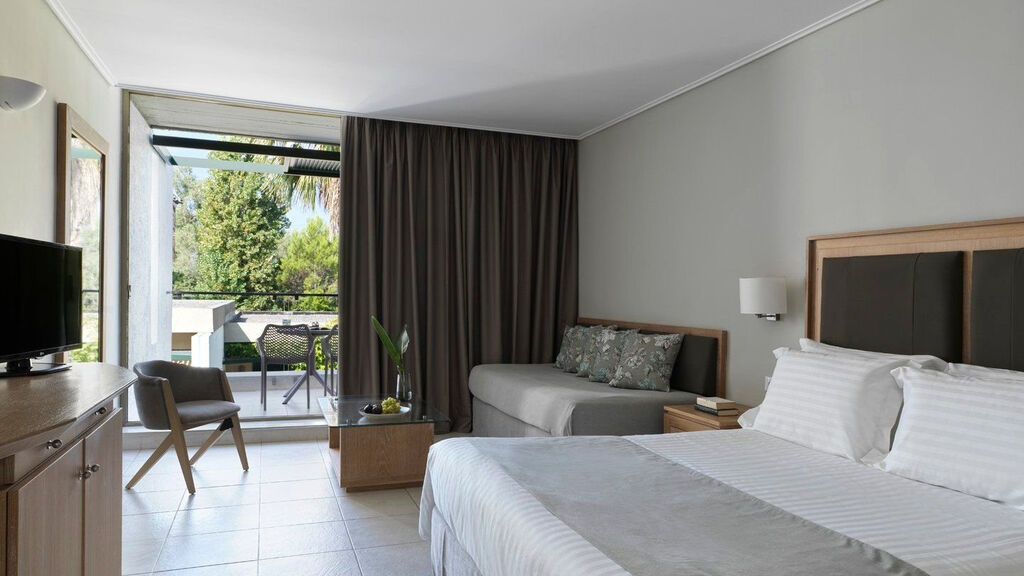 Kontokali Bay Resort & Spa