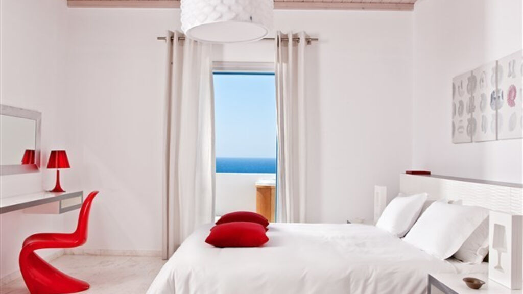 Kouros Boutique Hotel and Suites