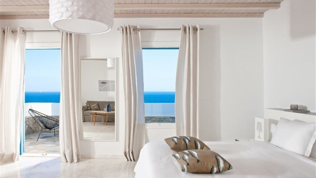 Kouros Boutique Hotel and Suites