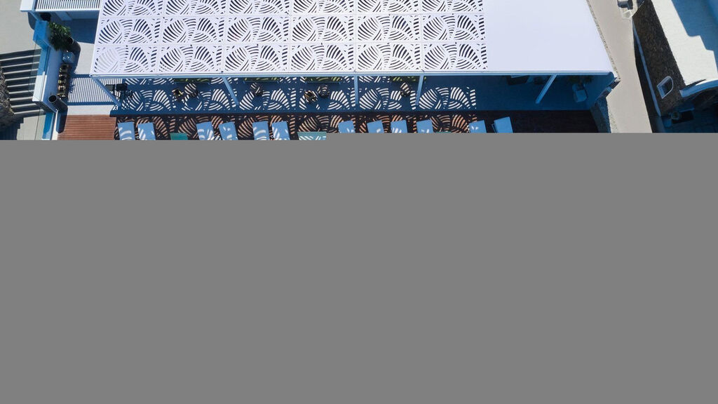 Kouros Hotel And Suites