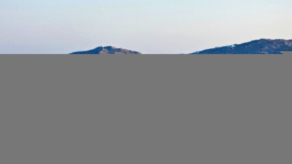 Kouros Hotel And Suites