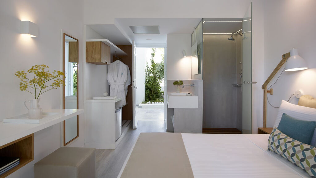 Kouros Seasight Resort