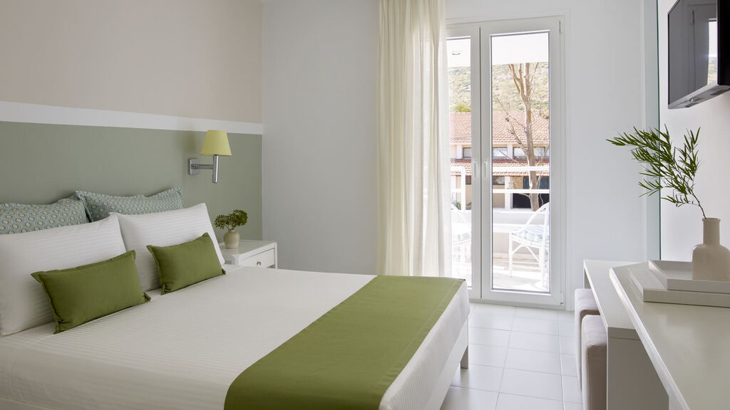 Kouros Seasight Resort