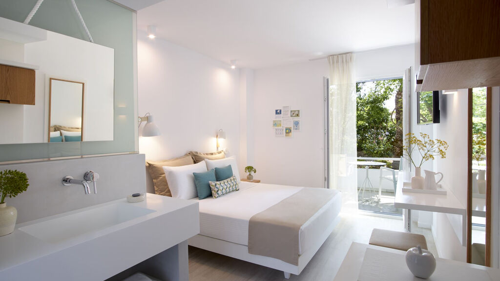 Kouros Seasight Resort