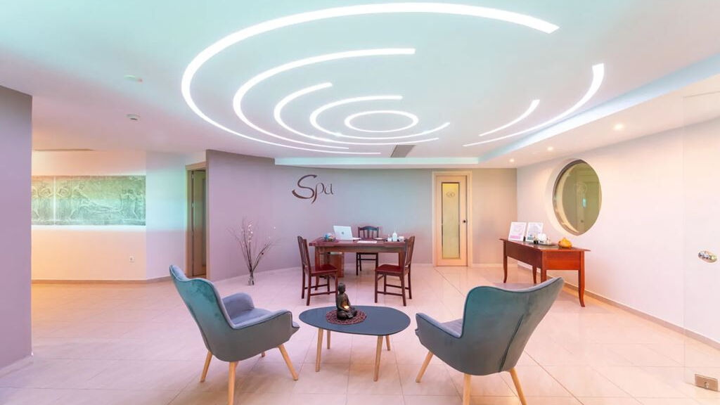 Kresten Royal Euphoria Resort