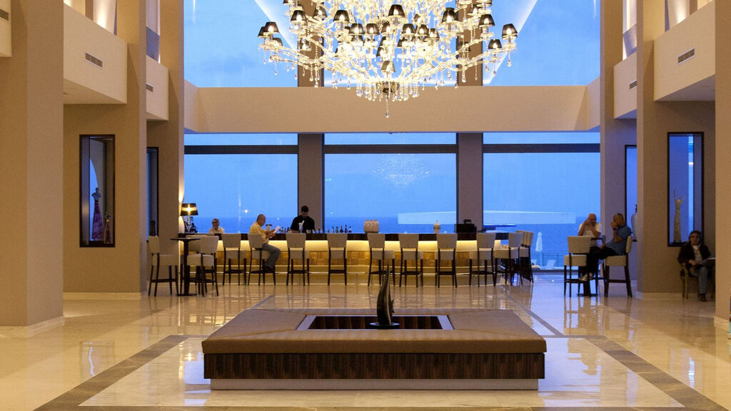 Kresten Royal Euphoria Resort