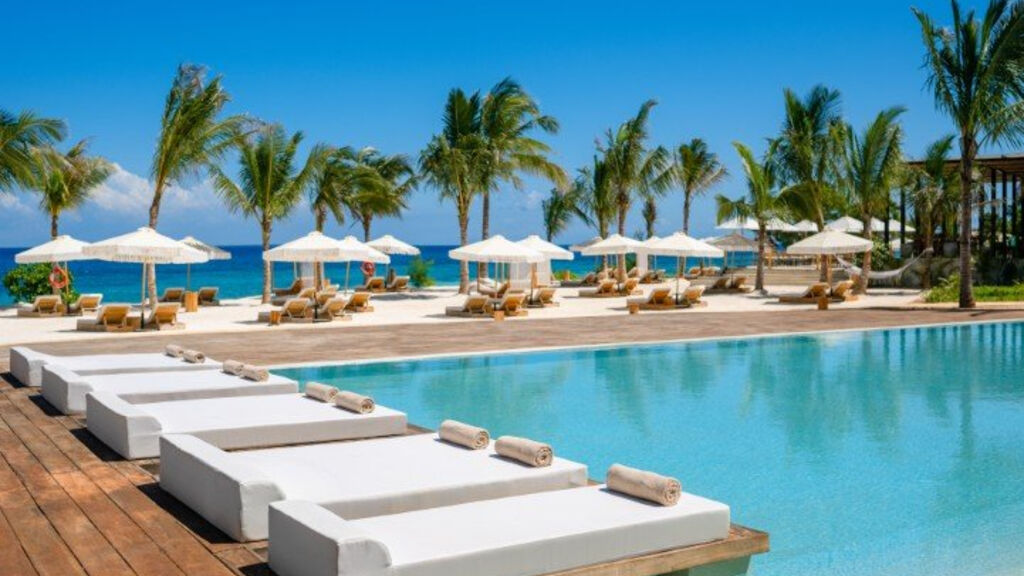 Kwanza Resort By Sunrise