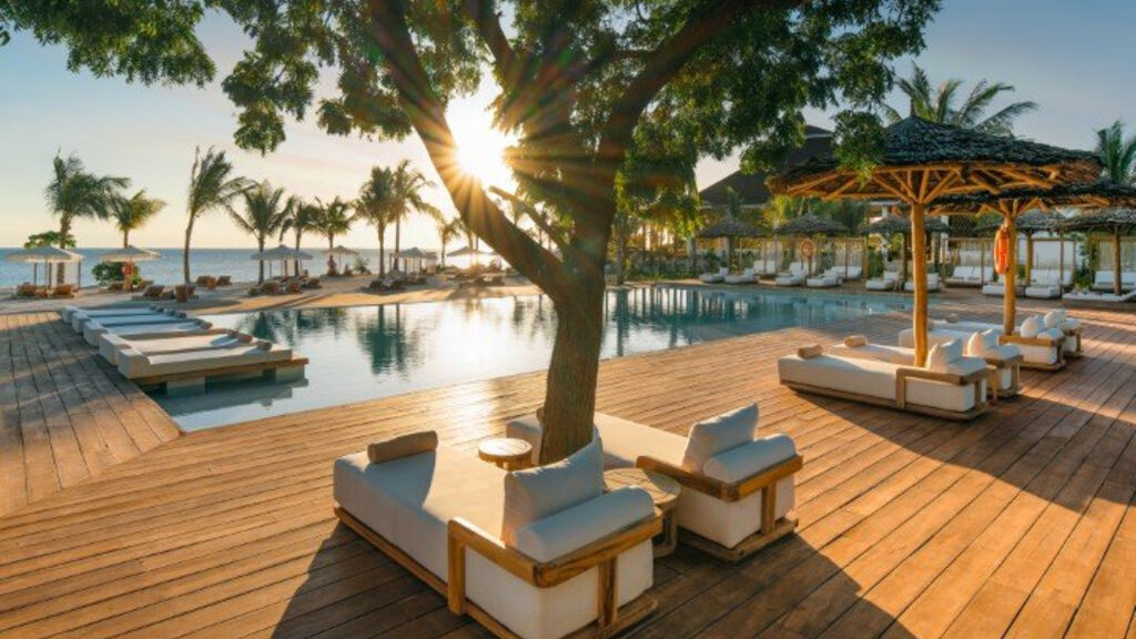 Kwanza Resort By Sunrise