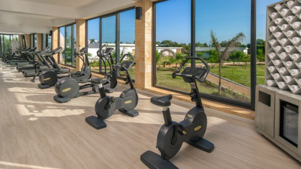 Kwanza Resort By Sunrise