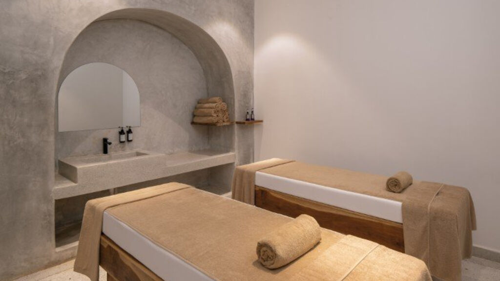 Kwanza Resort By Sunrise