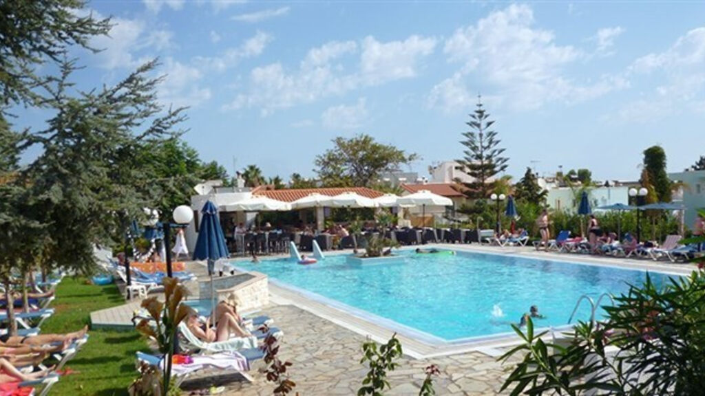 Kyknos Beach Hotel & Bungalows