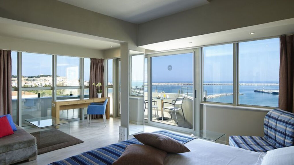 Kyma Suites Beach