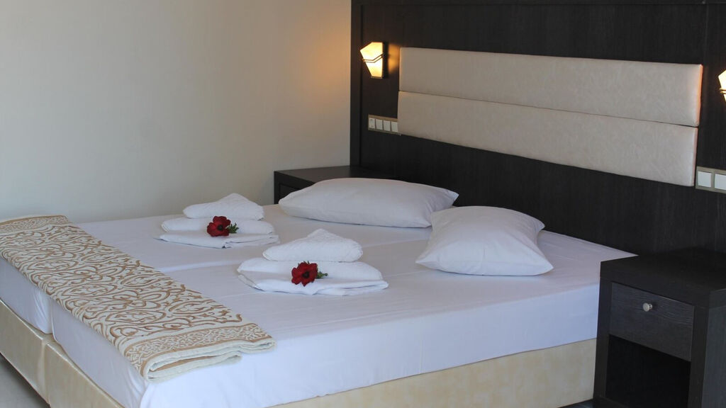 La Caretta Restaurant And Hotel