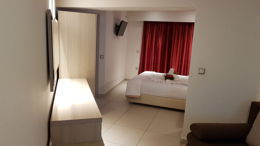 La Caretta Restaurant And Hotel