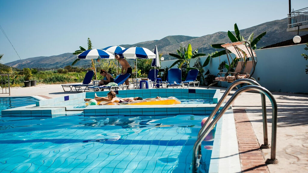 La Caretta Restaurant And Hotel