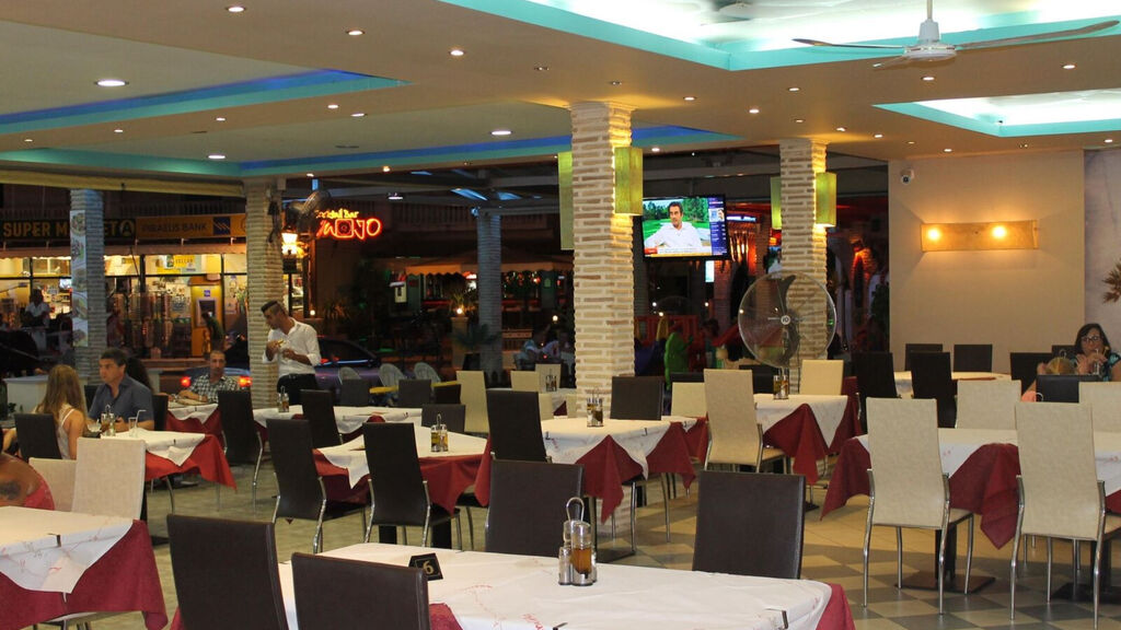 La Caretta Restaurant And Hotel