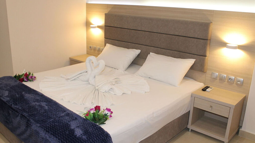 La Caretta Restaurant And Hotel