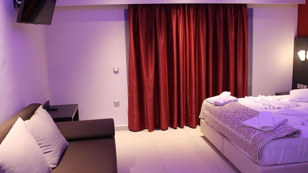 La Caretta Restaurant And Hotel