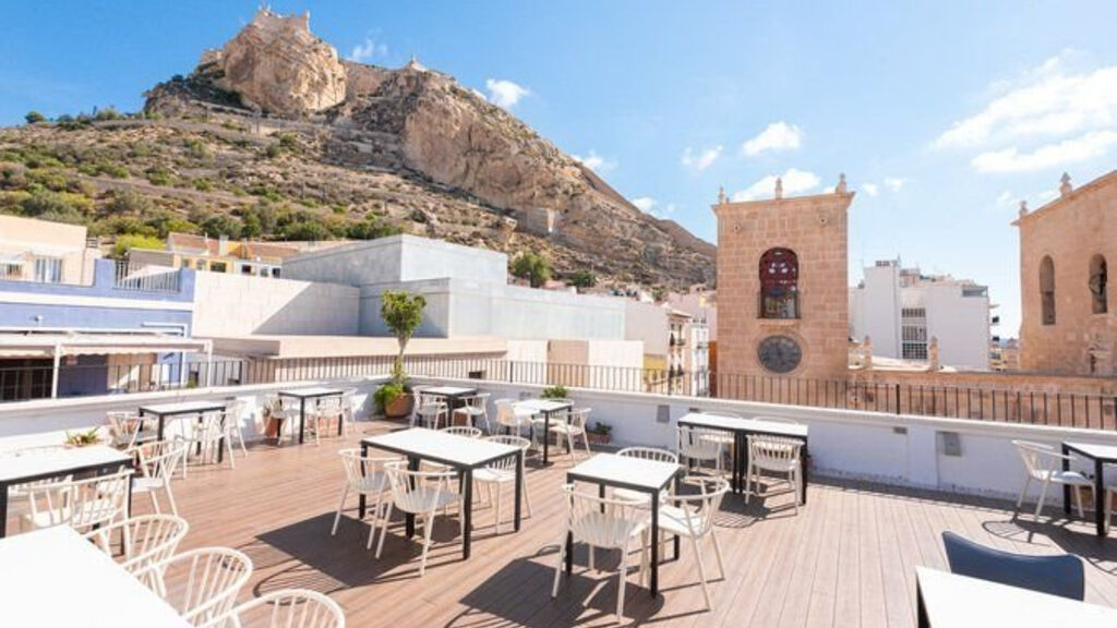 La Milagrosa Hotel and Apartments