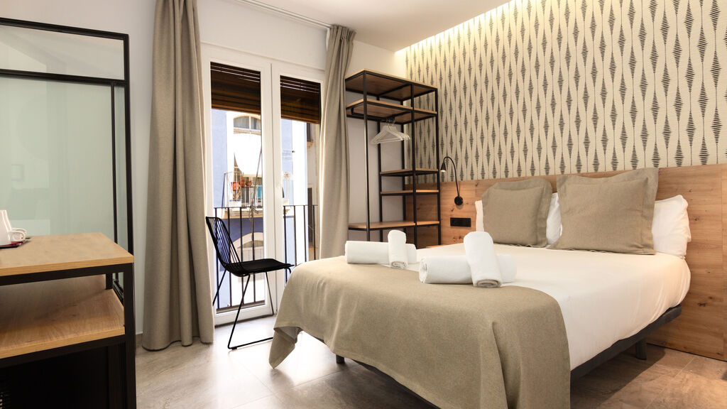 La Milagrosa Hotel and Apartments