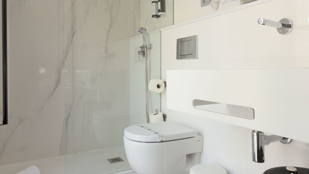 La Milagrosa Hotel and Apartments