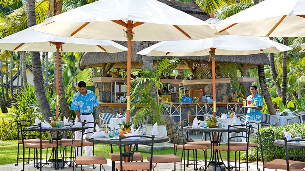 La Pirogue Resort & Spa