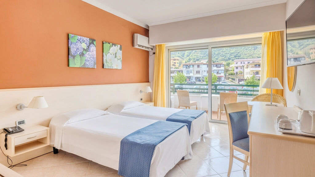 Labranda Rocca Nettuno Tropea