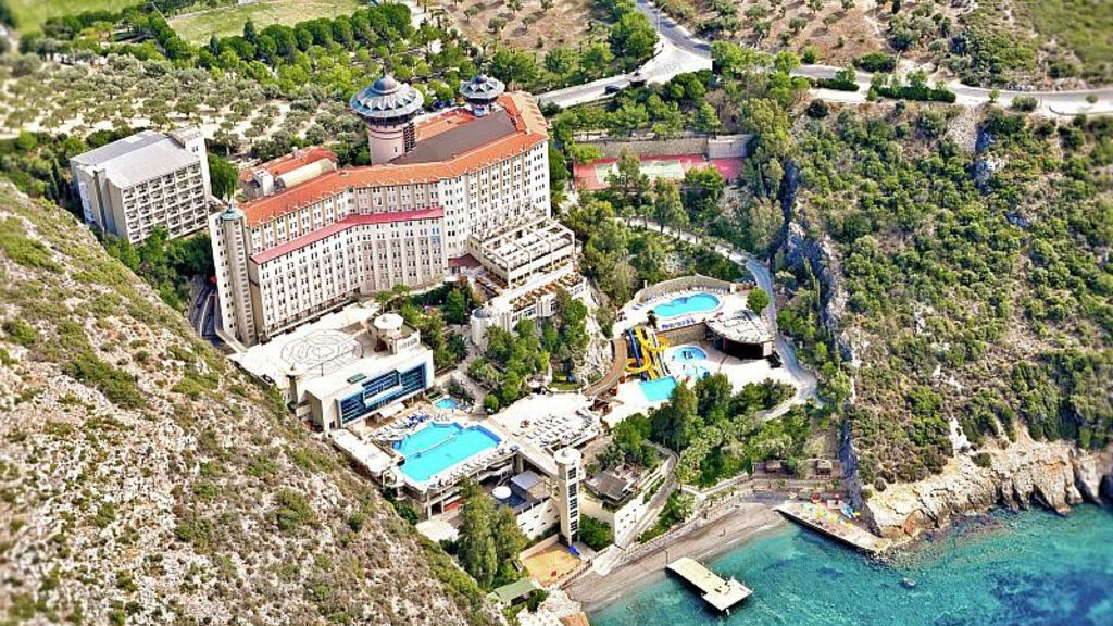 Ladonia Hotels Adakule