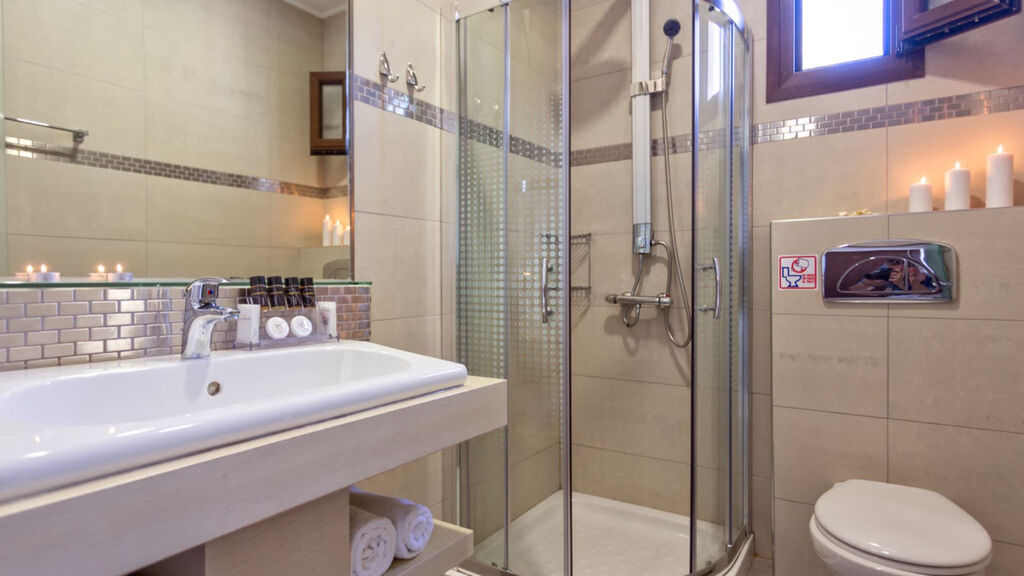 Hotel Lagomandra Beach