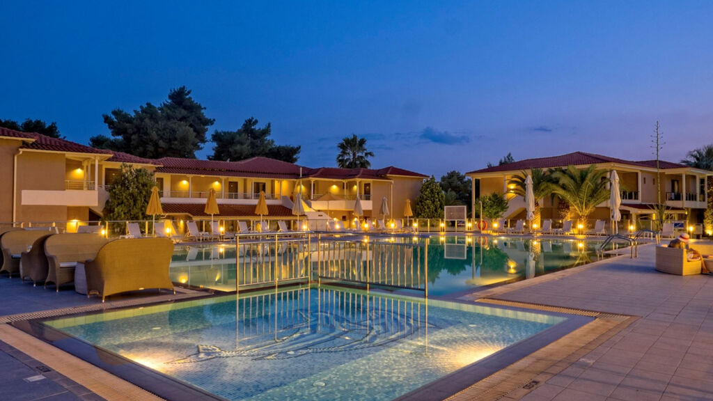 Hotel Lagomandra Beach