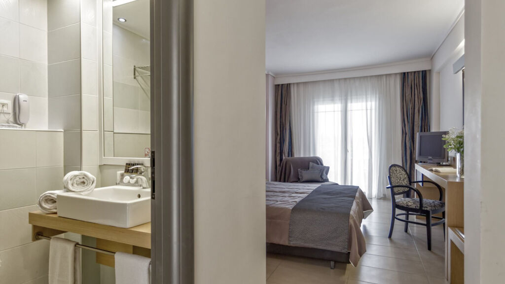 Lagomandra Hotel & Spa