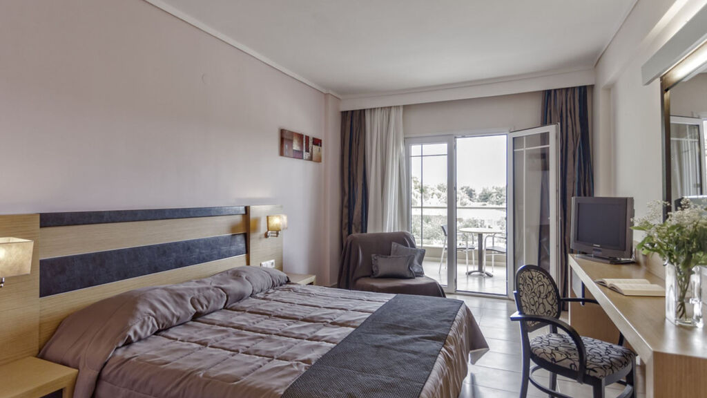 Lagomandra Hotel & Spa