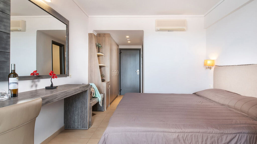 Lagomandra Hotel & Spa