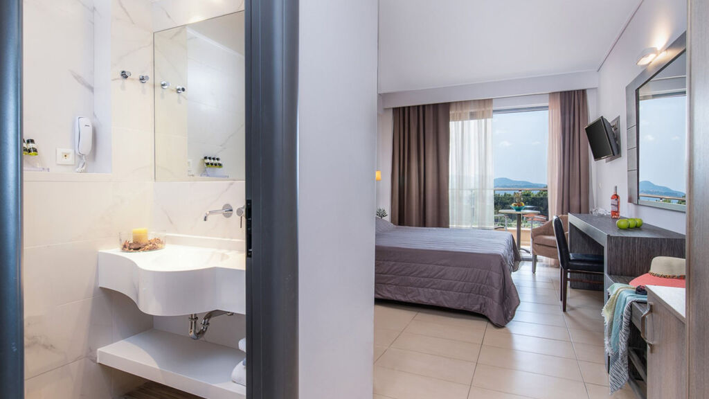 Lagomandra Hotel & Spa