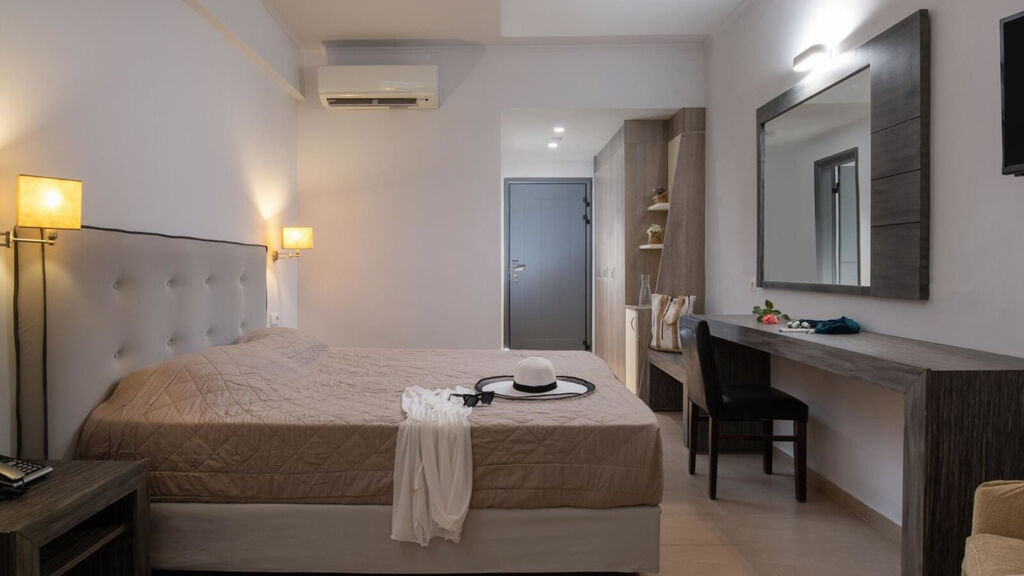 Lagomandra Hotel & Spa