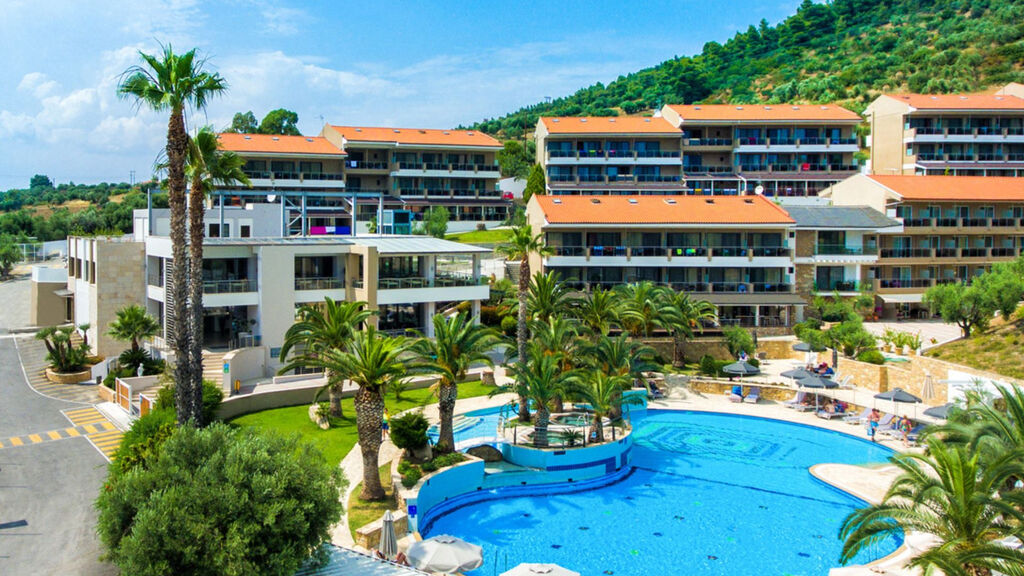 Lagomandra Hotel & Spa