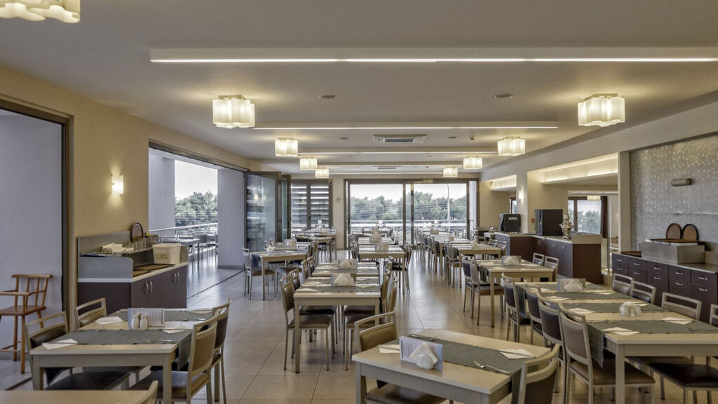 Lagomandra Hotel & Spa