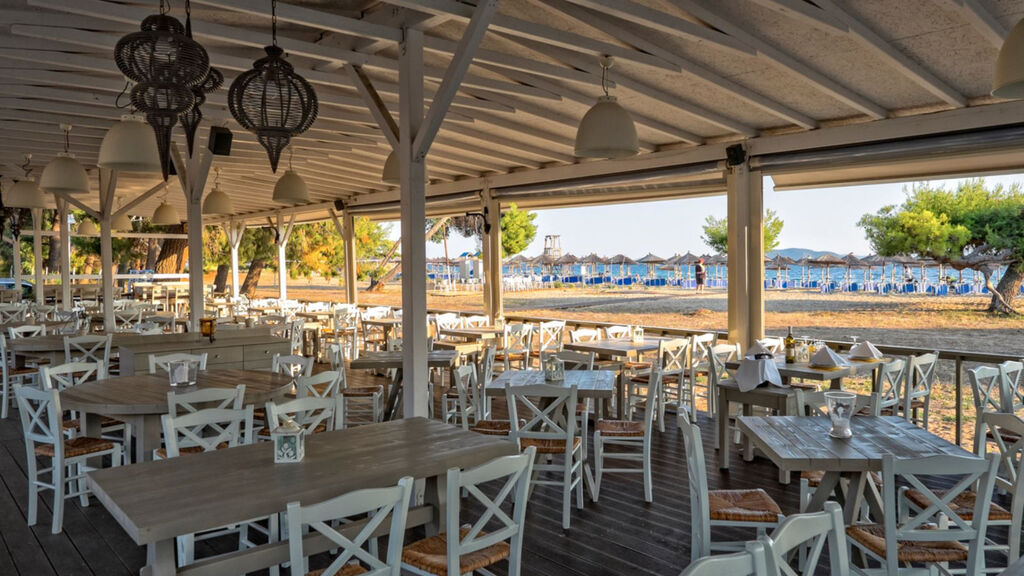 Lagomandra Hotel & Spa