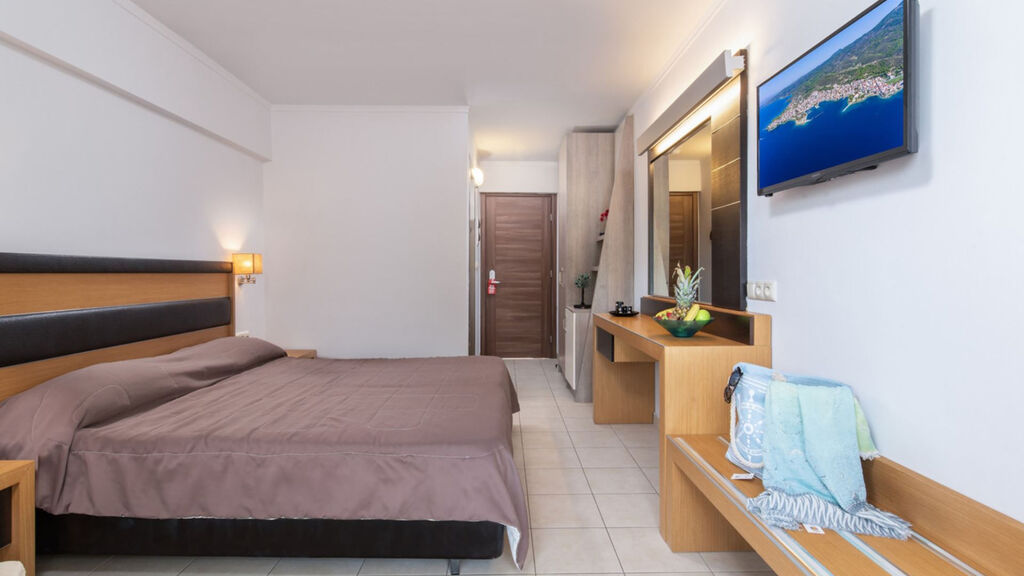 Lagomandra Hotel & Spa