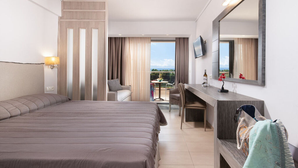 Lagomandra Hotel & Spa