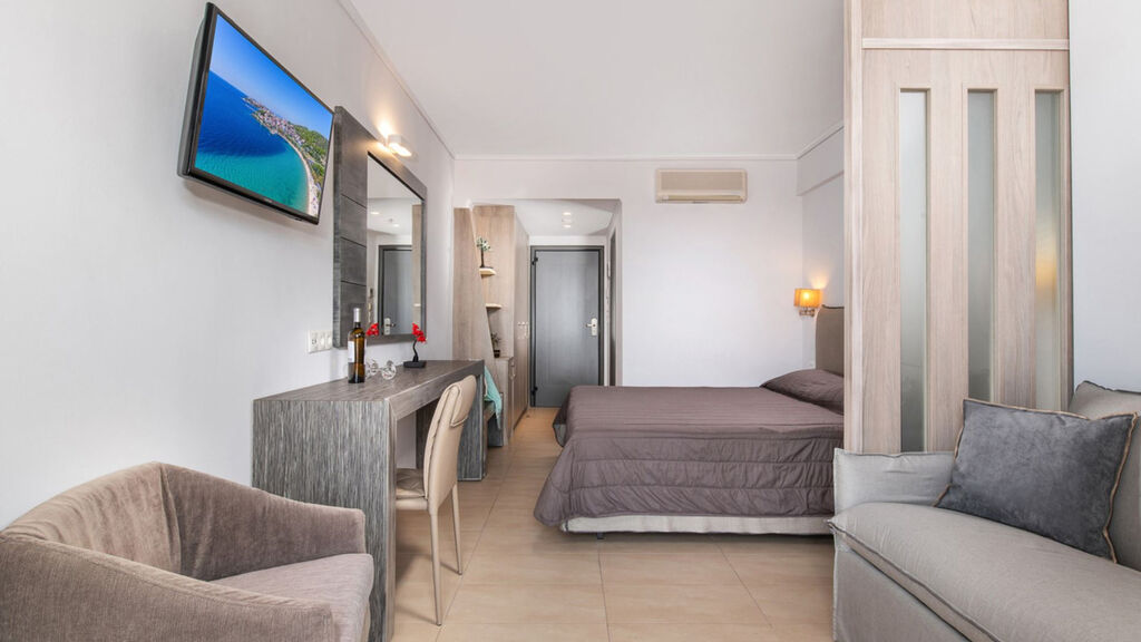 Lagomandra Hotel & Spa